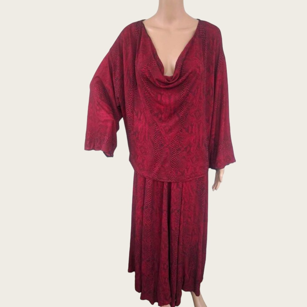 Red Reptile Print Blouse and Skirt Set Isadora M - Picture 3 of 12